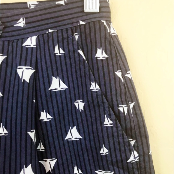 LIZ CLAIBORNE Navy Blue & White Sailboat High Waist Shorts Vintage 80s - Picture 4 of 6